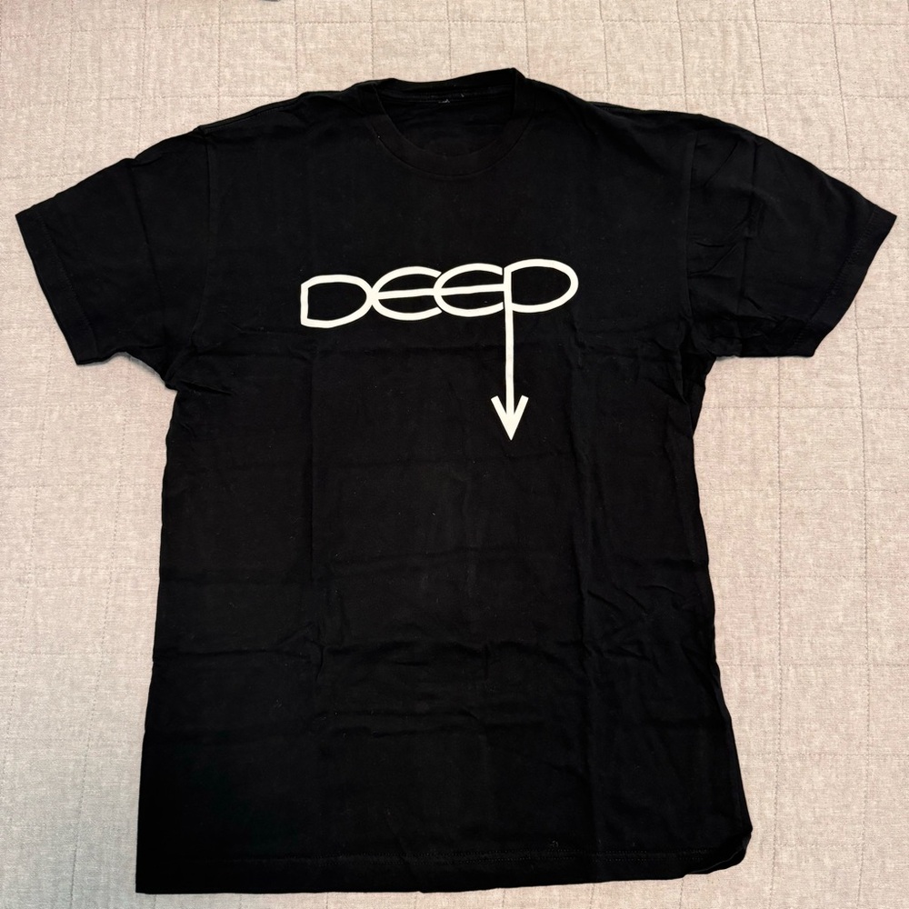 USED and RARE. Official Pearl Jam merch. Ten Club magazine (DEEP).